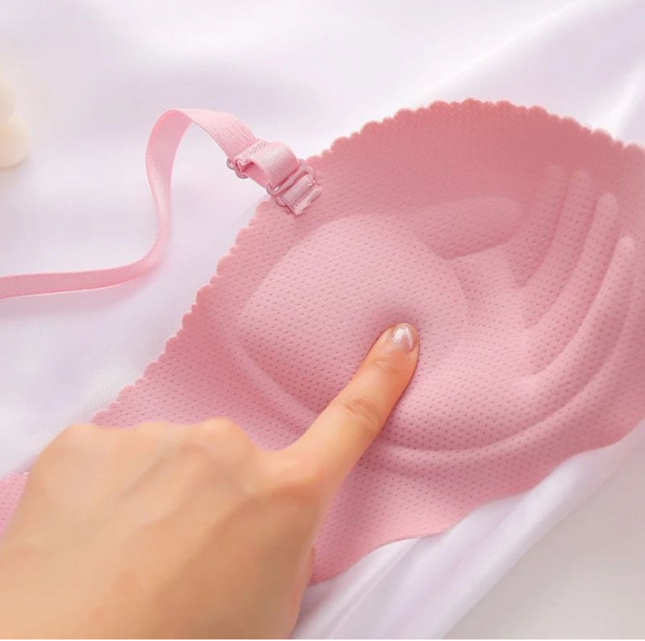 Double padded wireless Bra