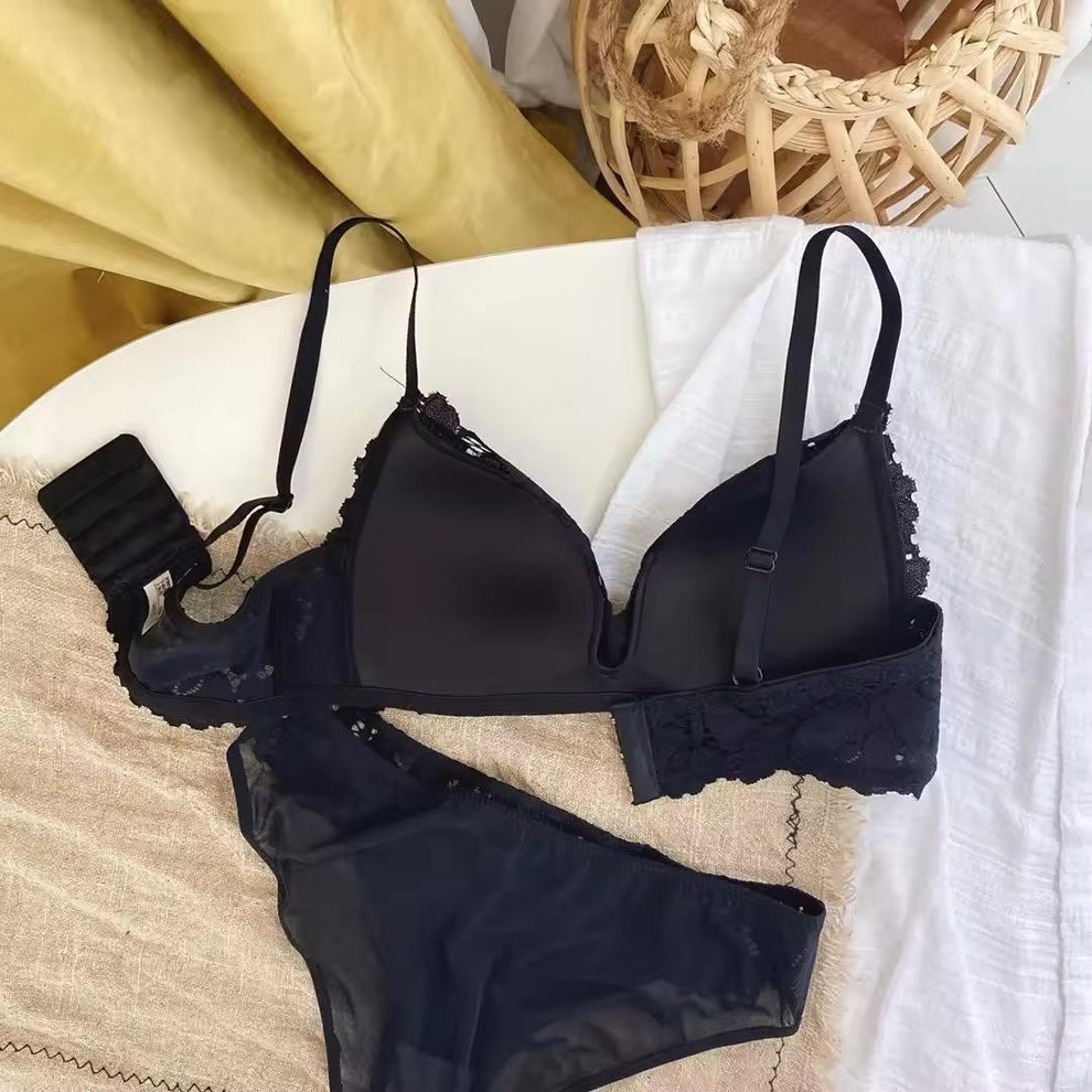 Soft Padded Mesh Wireless Lingerie Set