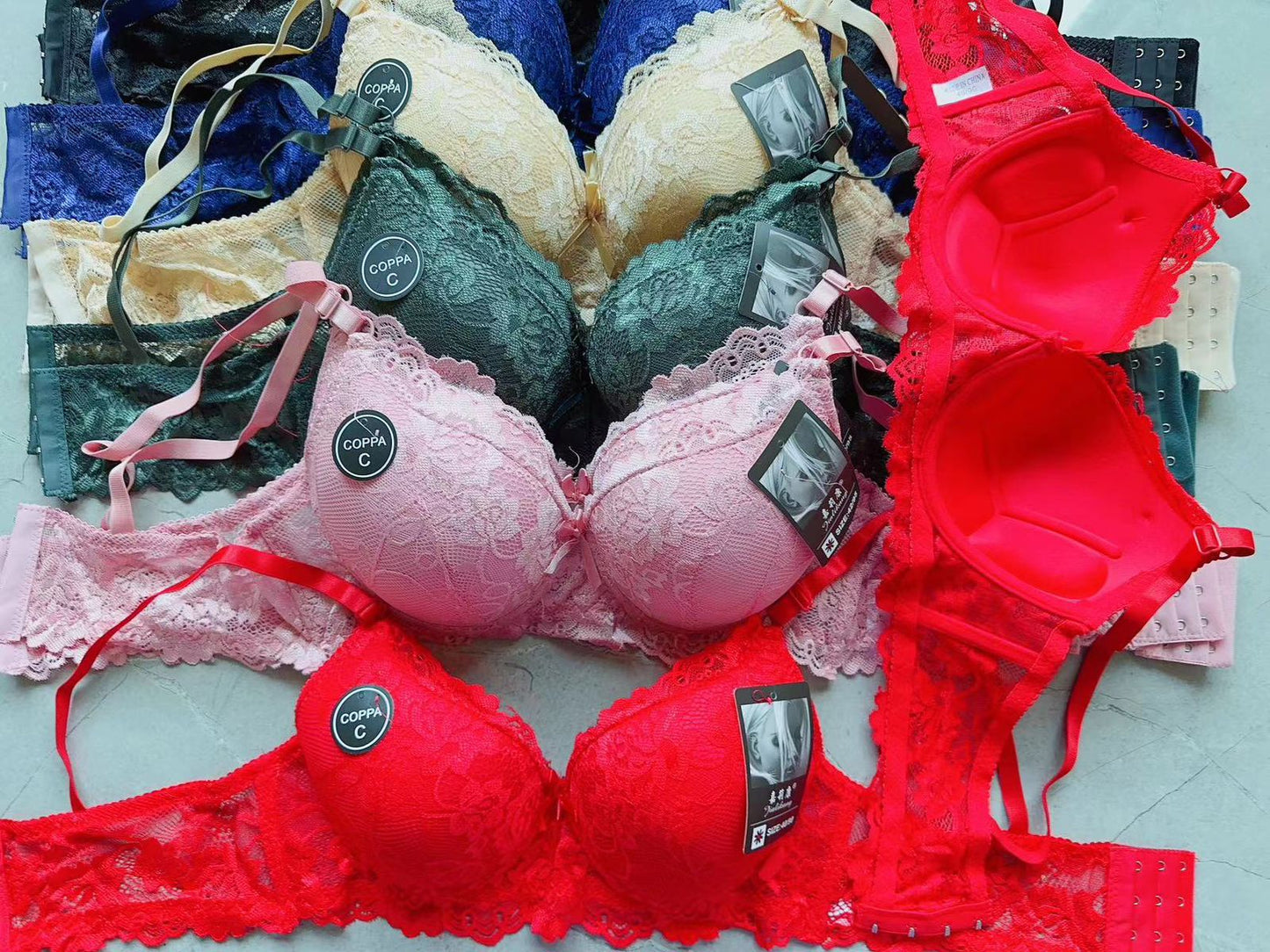 Single Padded Ring Bra With Soft Net Lace And Adjustable Strap