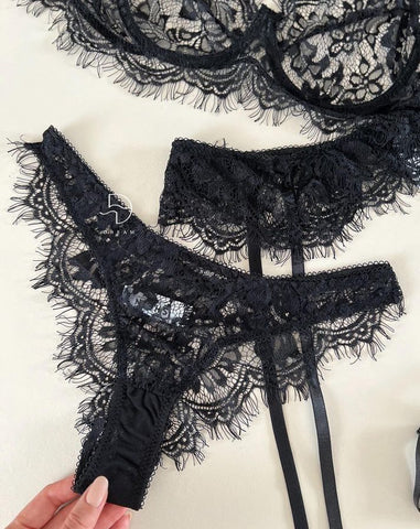 50 SHADES LINGERIE SET