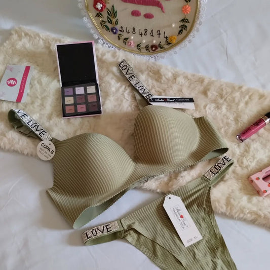LOVE LOVE SHINE STRAPS WIRELESS BRA Single padded BRA