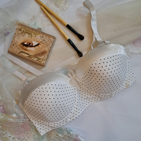 Single Padded Ring Bra with Polka Dots With Half Silk Pad